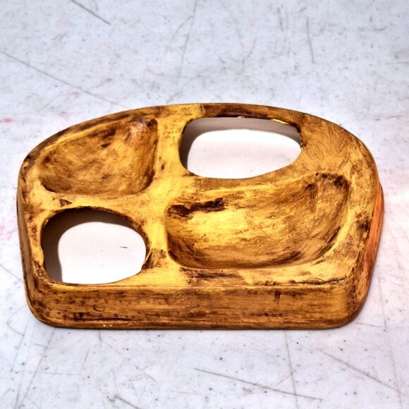 Vintage Ceramic Light Up Nativity Scene With Angel and Baby Jesus Figurines - Picture 11 of 16